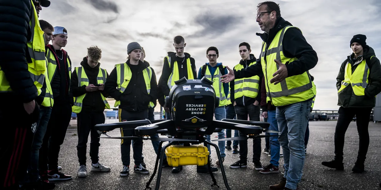 SV 2022 1027 Delivery Drone 9759