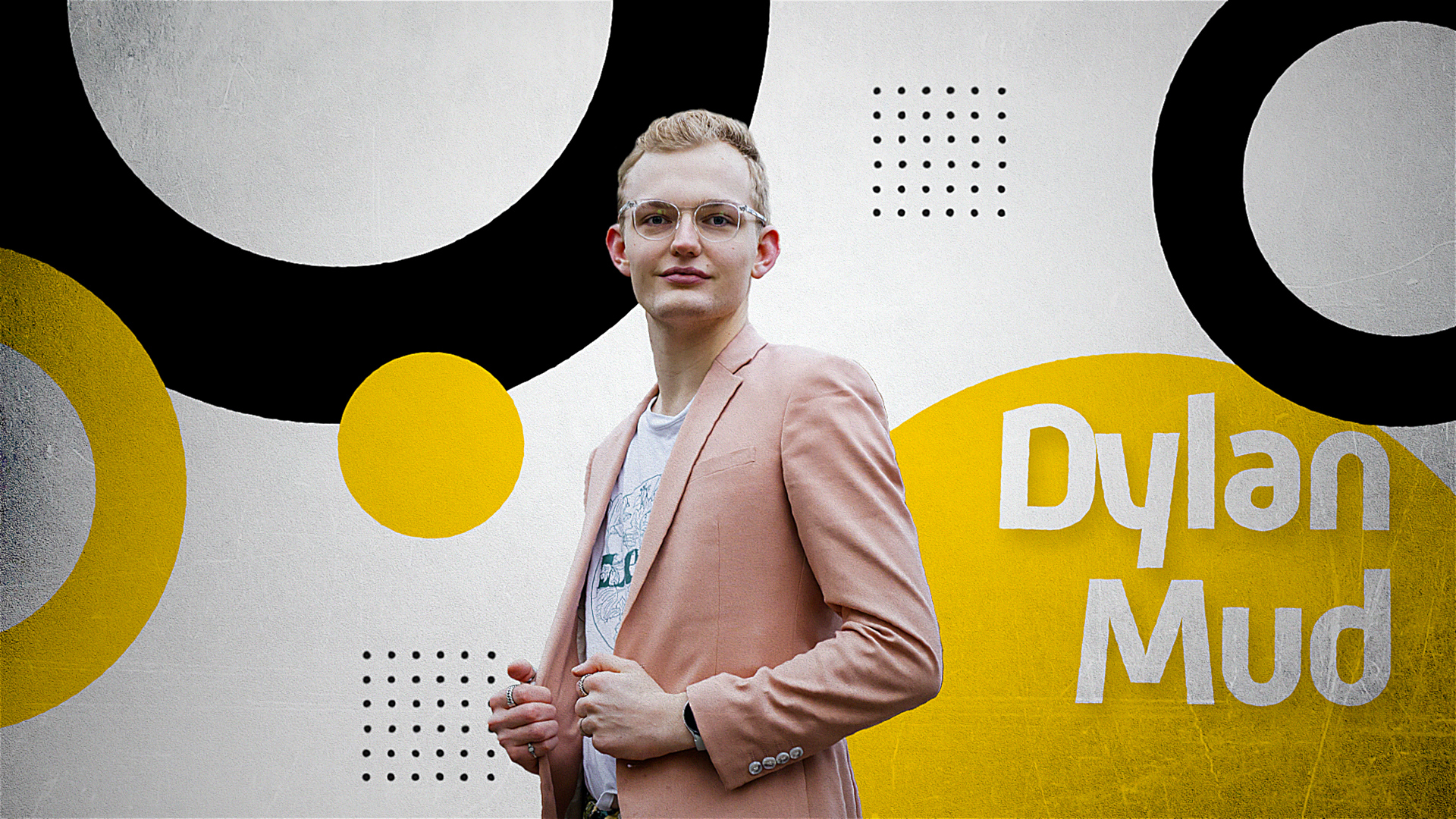 Dylan Mud als ambassadeur 2022 van Noorderpoort, gepresenteerd in een professionele pose voor een opvallende achtergrond.